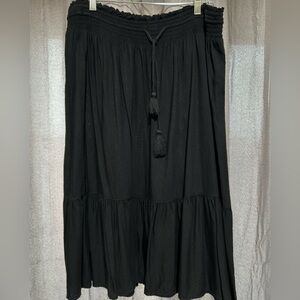 Black Mid-Rise A-Line Skirt